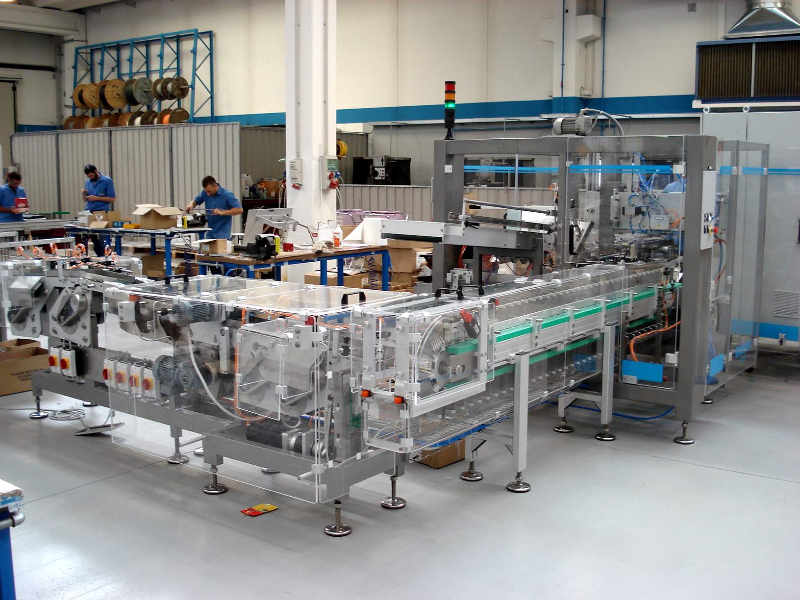 Cartoning machine