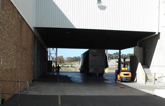 New loading / unloading canopy